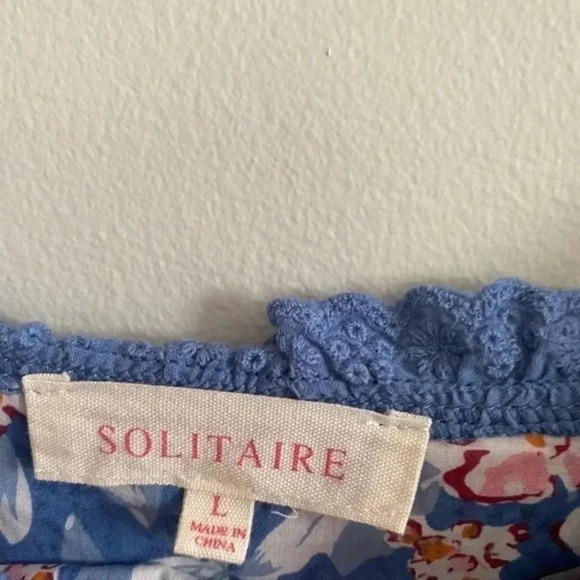 Solitaire Floral Flowy Boho Blouse - Picture 10 of 12